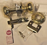 New Yale Horizon Design 100H-PASSAGE Door Knob US3 Brass Finish Hall Closet. Fixed Price $9.75.