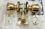 Design House 727024 Brass Bay Reversible Passage Door Knob Set With 6-WAY Latch. Fixed Price $17.05.
