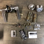 Defiant Freedom Satin Nickel Single Cylinder Combo Pack/ Open Box Keyed Entry. Fixed Price $14.39.
