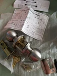 Weslock/reliant 100 Series Entrance Lock. Satin Nickel, Hudson Knob. Fixed Price $25.00.