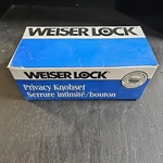 Weiser Bathroom Bedroom Knobset A300, T3, B, RLR1 Polished Brass 1-3/8X1-3/4NEW. Fixed Price $12.95.
