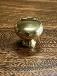 Nos Lot Of 21 Baldwin #4706-030-BIN 1.25" Diameter Polished Brass Cabinet Knobs. Fixed Price $165.00.