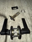 Schlage F40 622 Latitude Matte Keyed Lock Lever Right Or Left. Fixed Price $20.99.